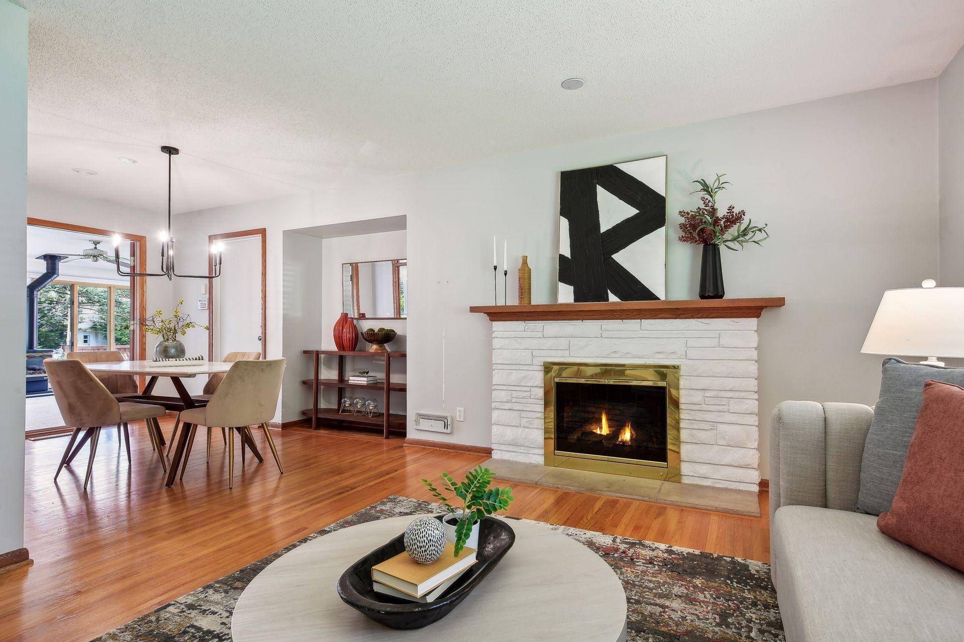 Edina, MN 55410,6208 Chowen AVE S