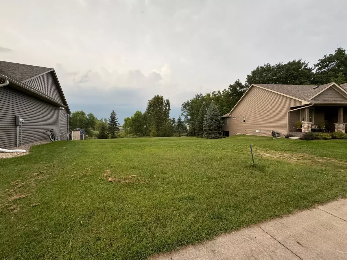 Northfield, MN 55057,2620 Oak Lawn DR