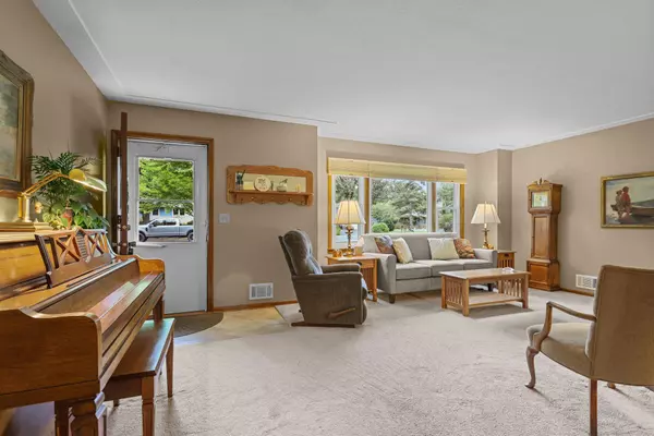 Mounds View, MN 55112,7810 Gloria CIR