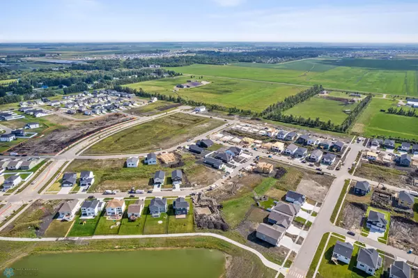 West Fargo, ND 58047,5883 James DR W