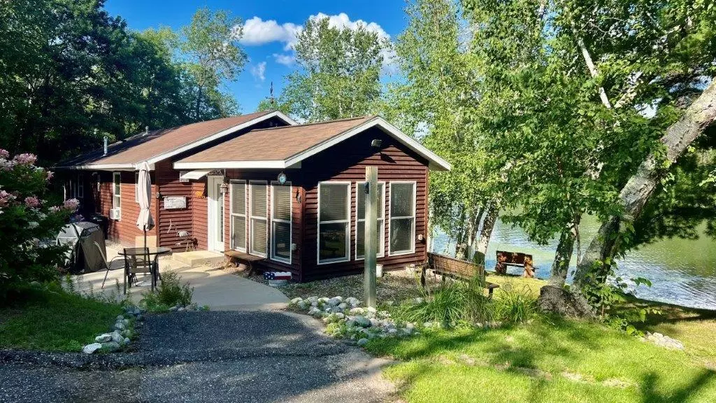 Park Rapids, MN 56470,26990 Iris DR