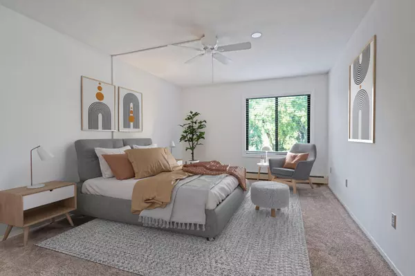 Edina, MN 55439,7510 Cahill RD #116B