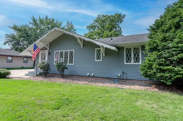 Cottage Grove, MN 55016,8834 Granada AVE S