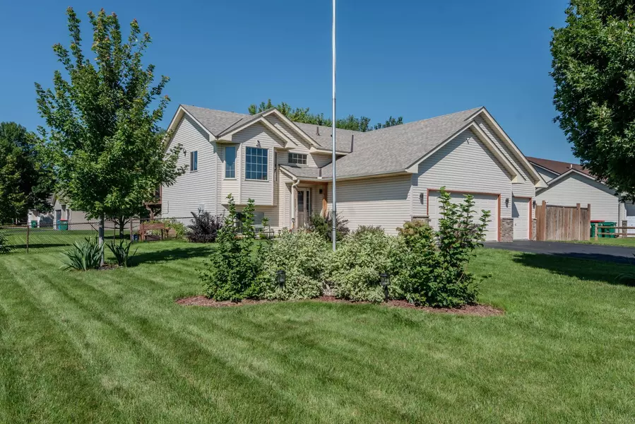 480 Donna CT, Big Lake, MN 55309