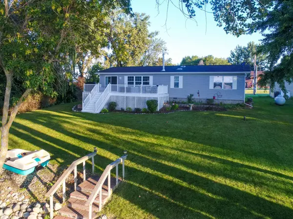 Alexandria, MN 56308,3162 Louise DR NW