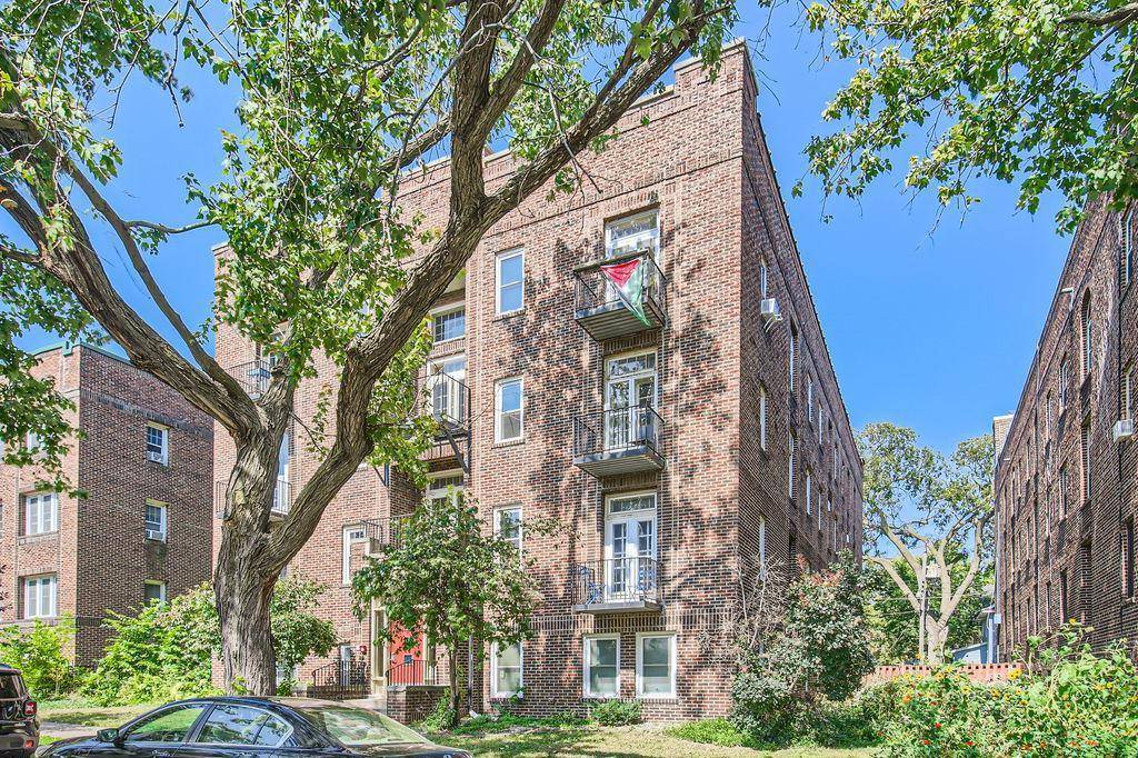 Minneapolis, MN 55407,1216 Powderhorn TER #24