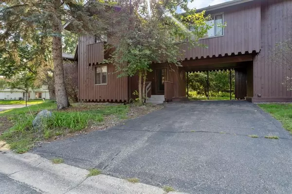 1544 S Timber RDG, Fridley, MN 55432