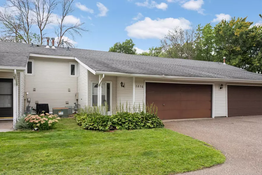 7876 Dunmore RD, Woodbury, MN 55125