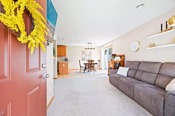 Waconia, MN 55387,1347 Greenleaf LN