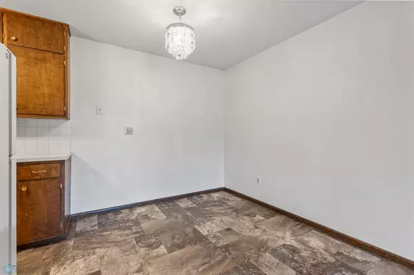 Moorhead, MN 56560,3108 5th ST S #22