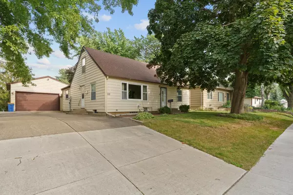 Owatonna, MN 55060,615 Truman AVE