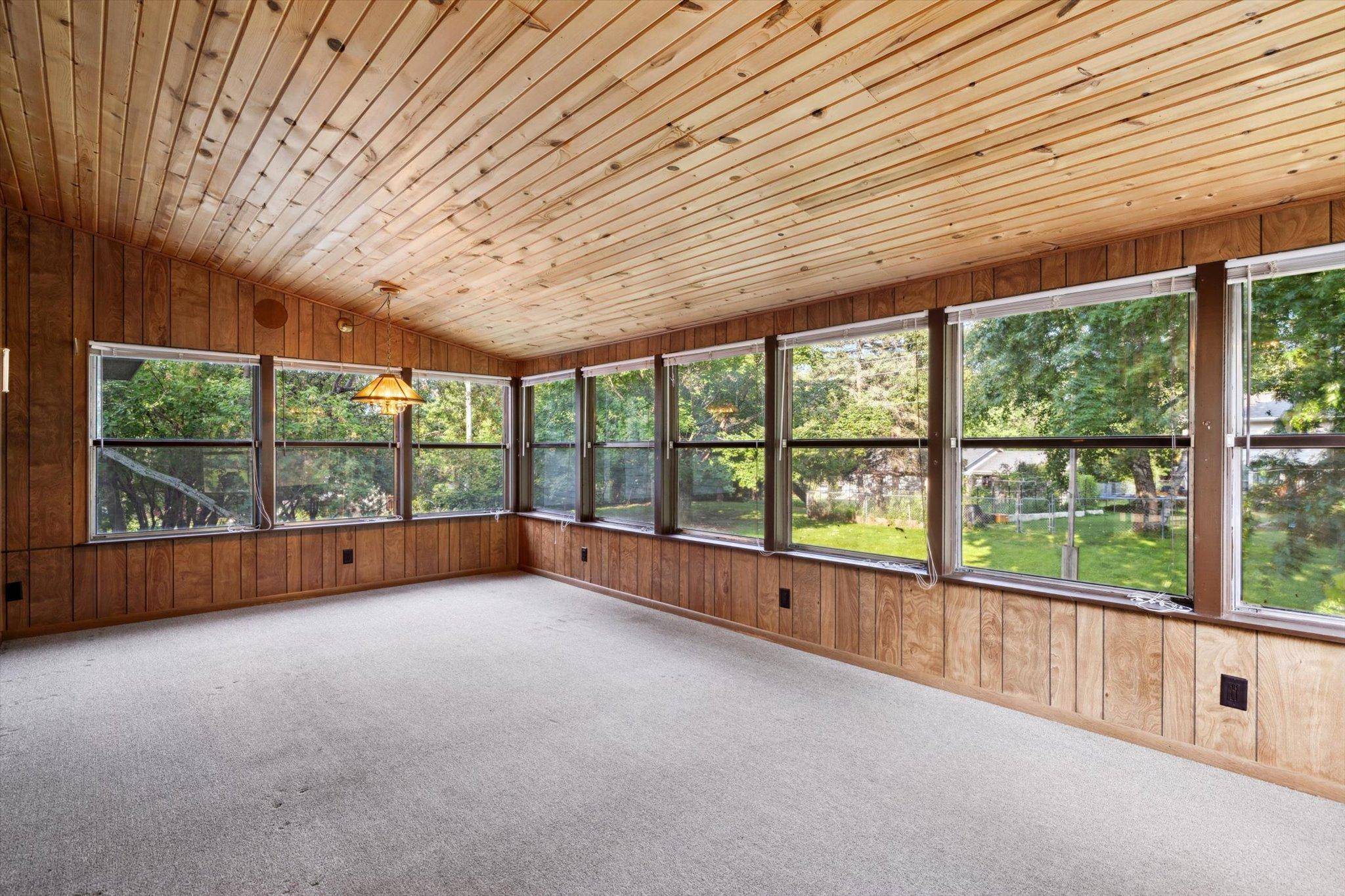 Burnsville, MN 55337,13020 Lakeview DR