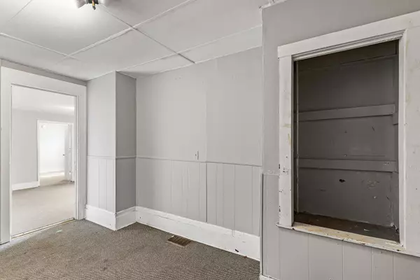 2214 10th AVE S Minneapolis, MN 55404