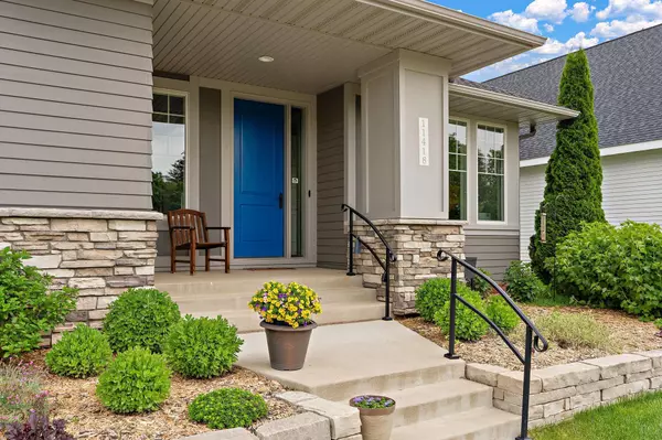 Lake Elmo, MN 55042,11418 Sunflower LN N