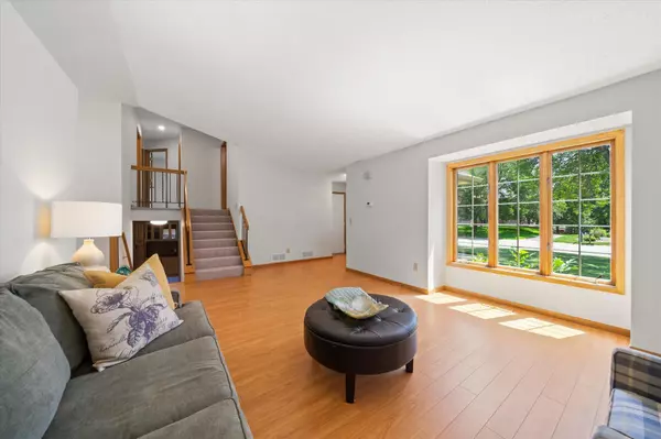 Woodbury, MN 55125,8920 Saint Croix RD