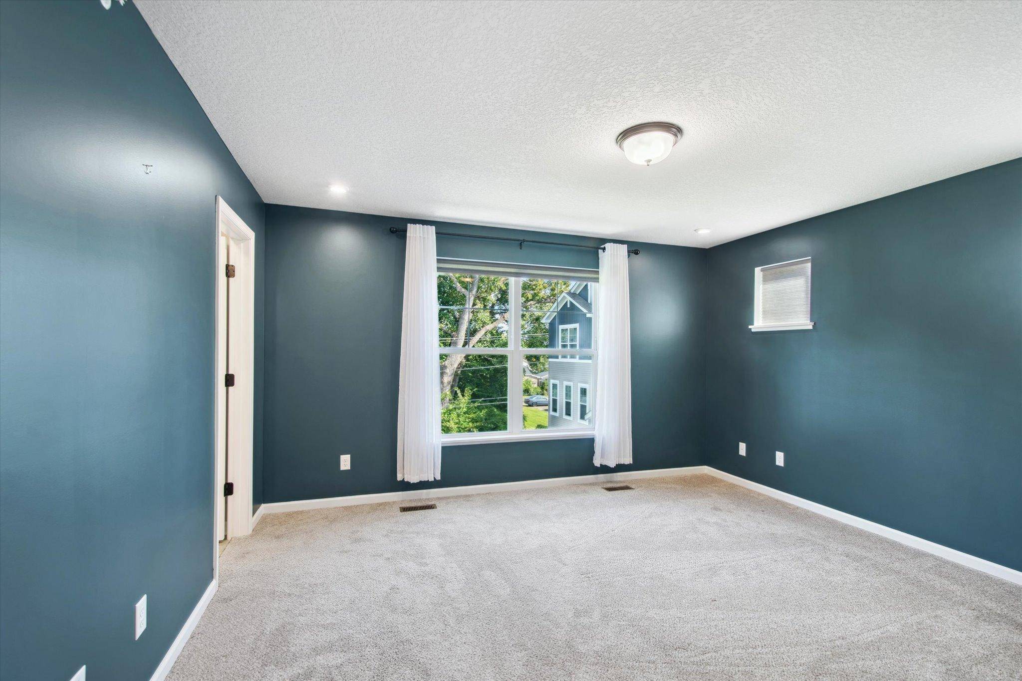 Inver Grove Heights, MN 55076,7640 Carla PATH