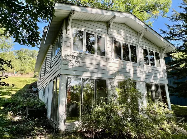 655 Lakeshore DR, Ortonville, MN 56278