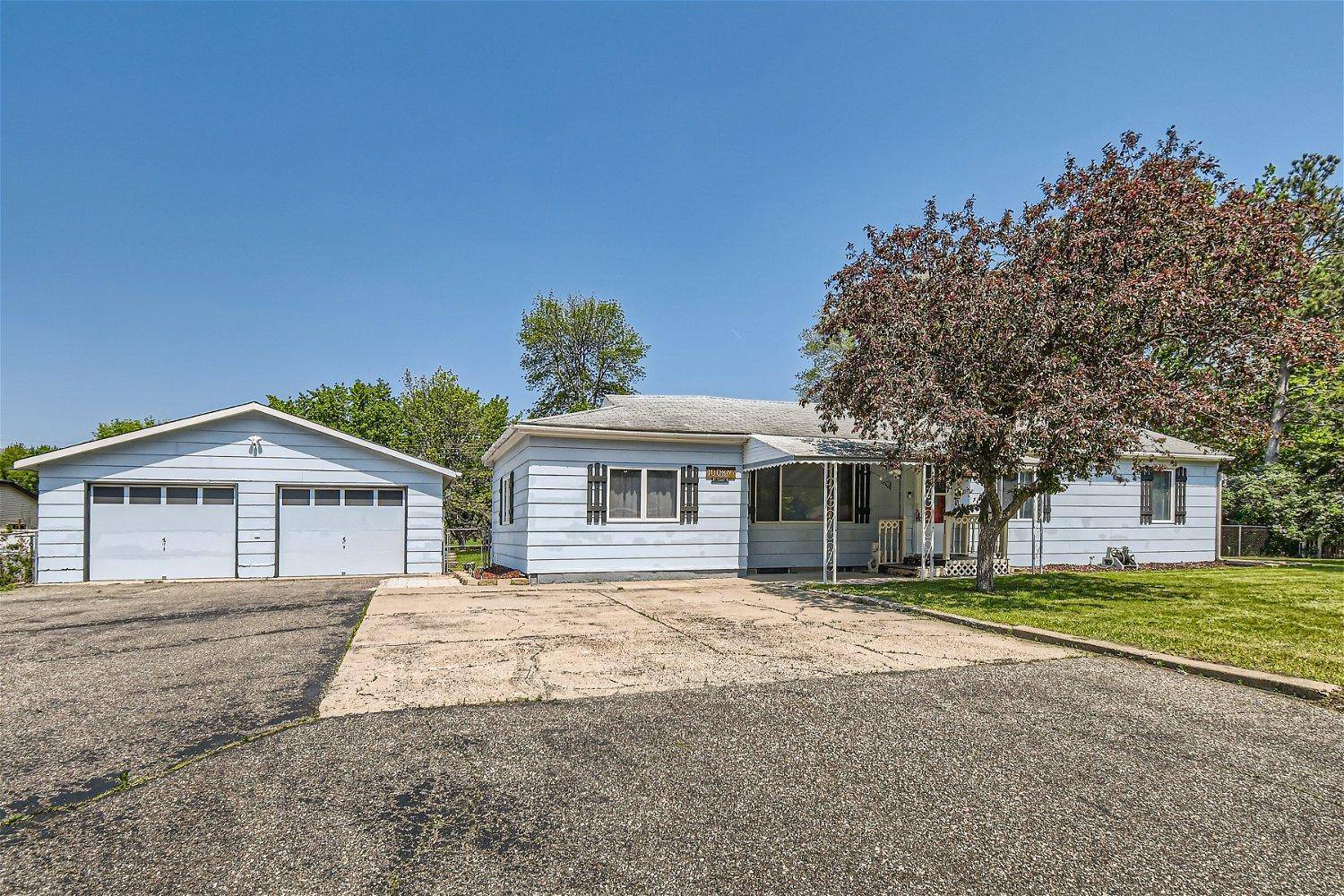 1008 74 1/2 AVE N, Brooklyn Park, MN 55444