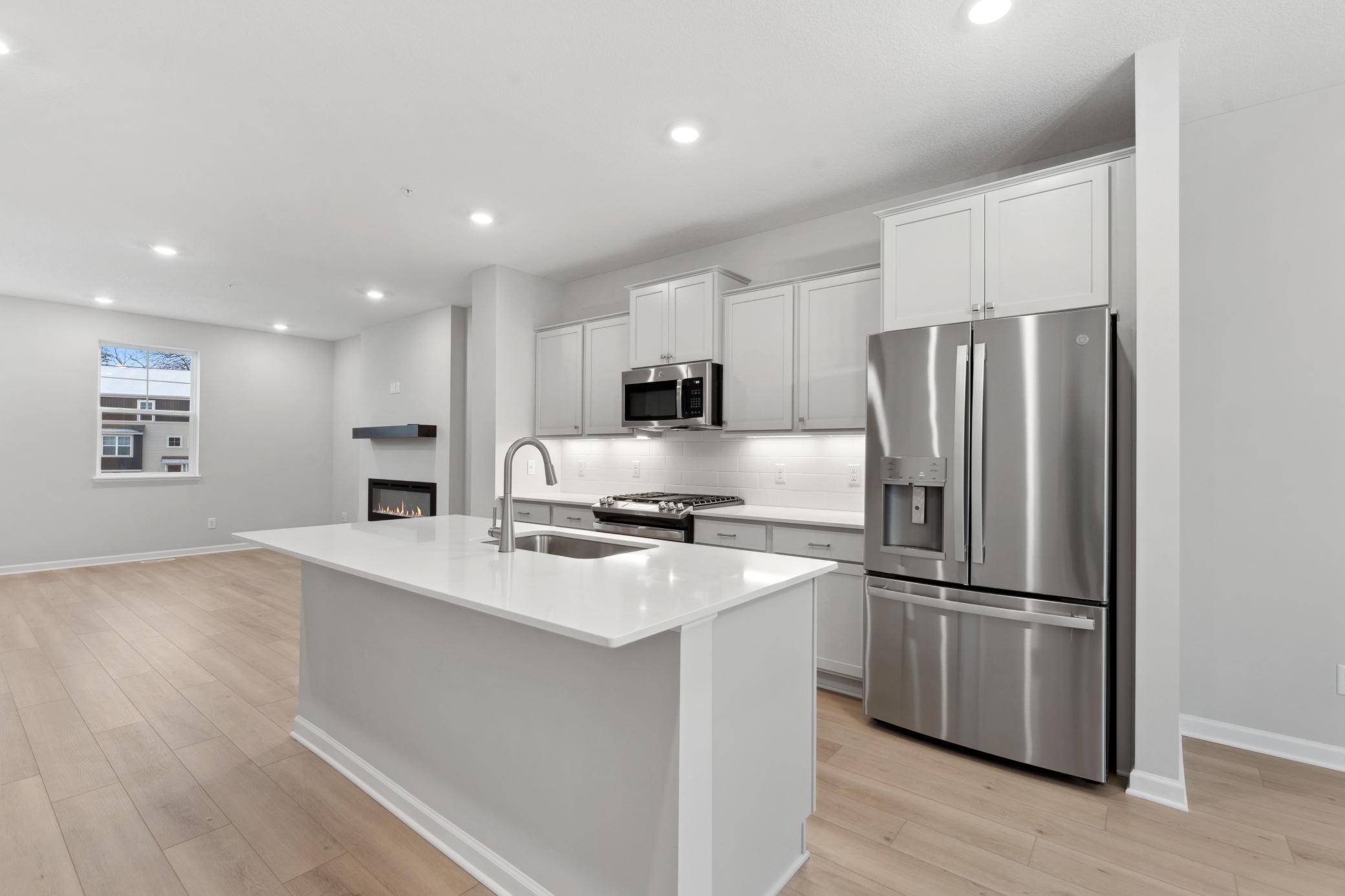 1539 Tompkins LN, West Saint Paul, MN 55118