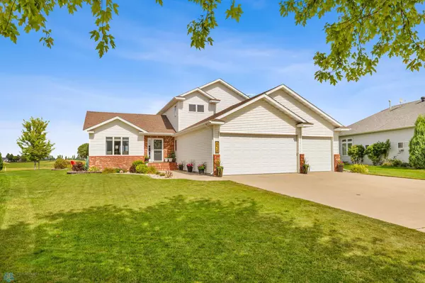 Moorhead, MN 56560,838 32nd ST S