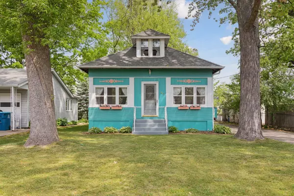 Forest Lake, MN 55025,443 1st AVE SW