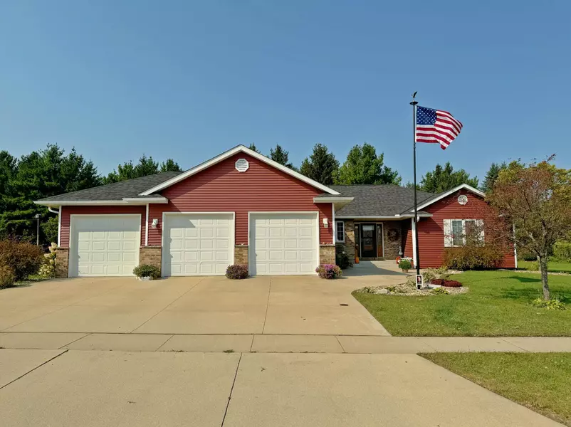 903 6th AVE NW, Dodge Center, MN 55927