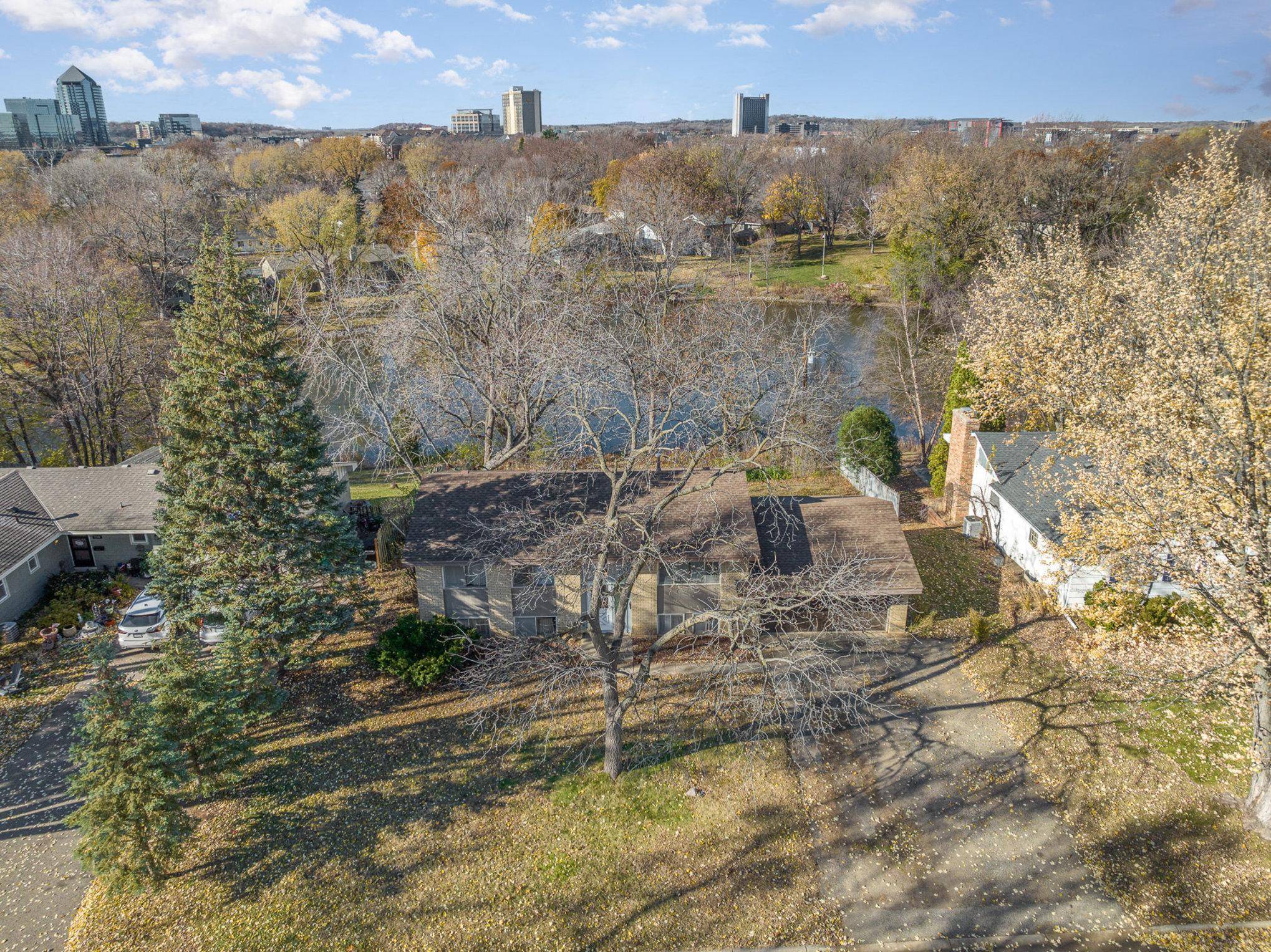 Bloomington, MN 55437,8300 Morris RD