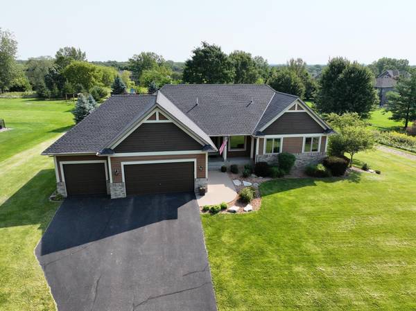 3563 Iris Avenue N, Lake Elmo, MN 55042