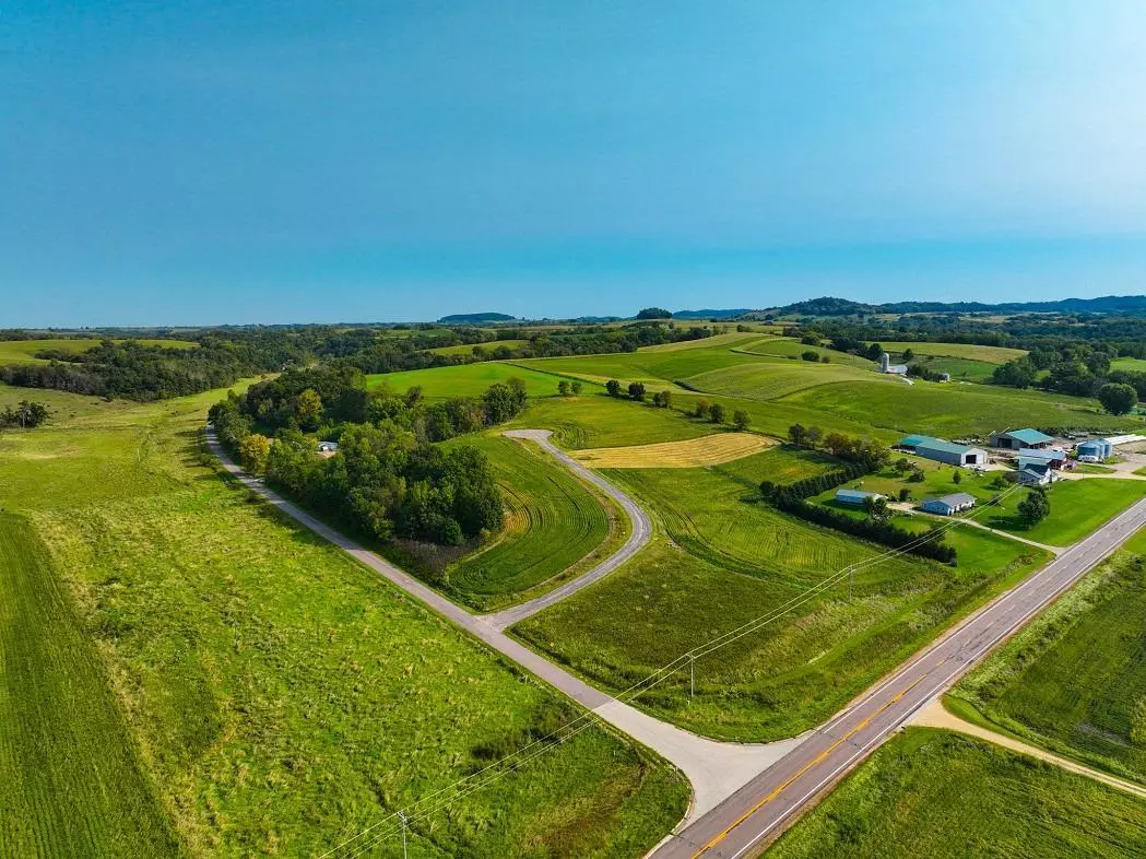 Arcadia, WI 54612,X N Bigelow LN