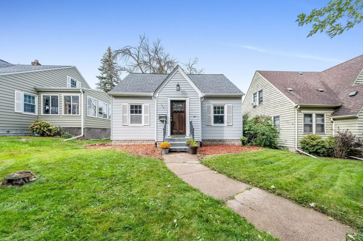 Saint Paul, MN 55106,705 Cottage AVE E