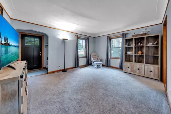 Saint Paul, MN 55106,705 Cottage AVE E