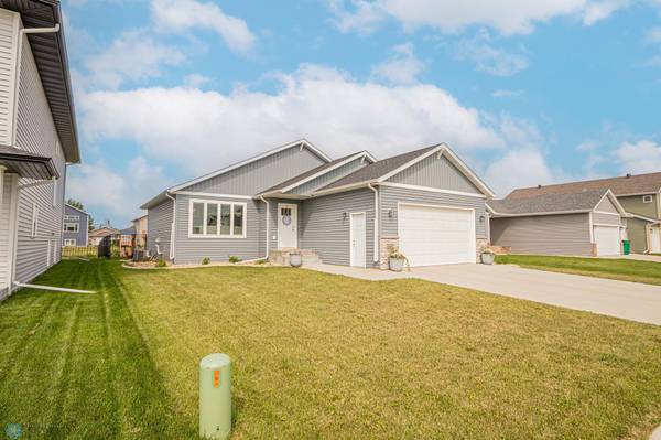 303 6th ST E,  Fargo,  ND 58047