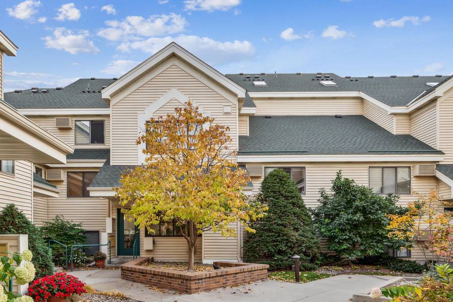 7614 York AVE S #3213, Edina, MN 55435