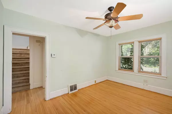 Saint Paul, MN 55108,1499 Holton ST