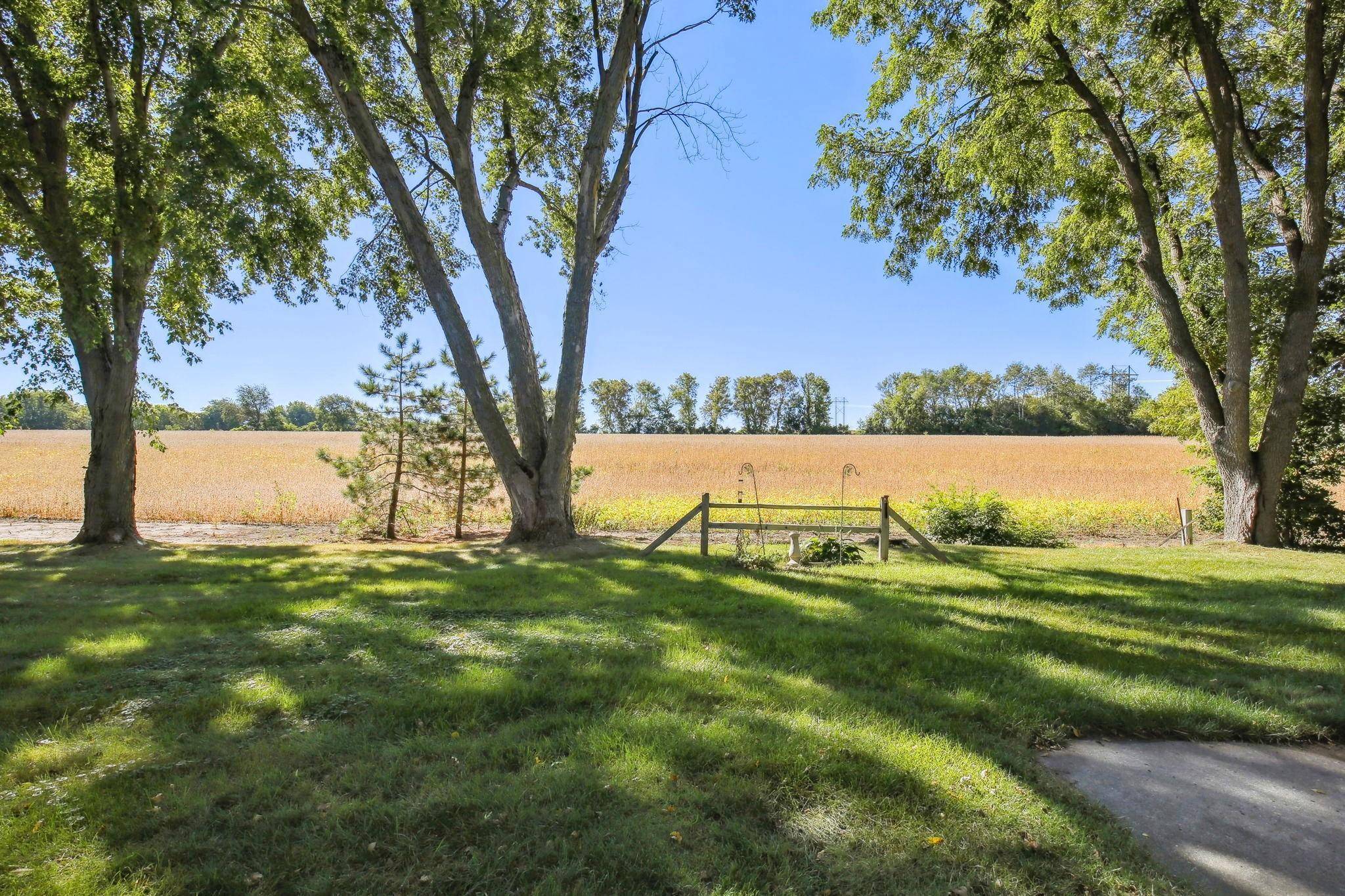 Faribault, MN 55021,2435 4th ST NW