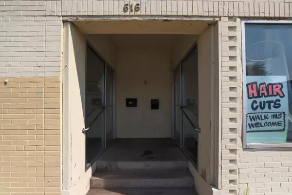 Saint Paul, MN 55103,616 N Rice ST