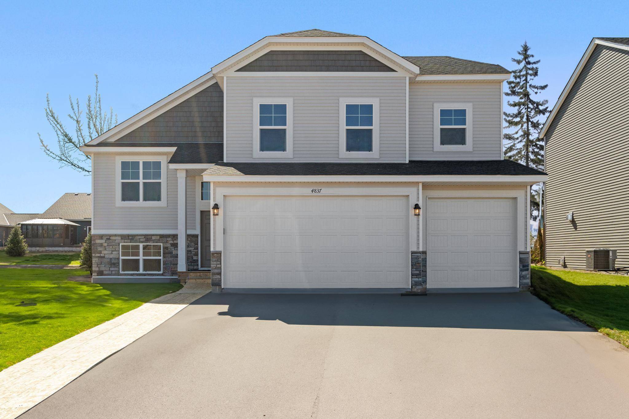4837 162nd WAY N,  Hugo,  MN 55038