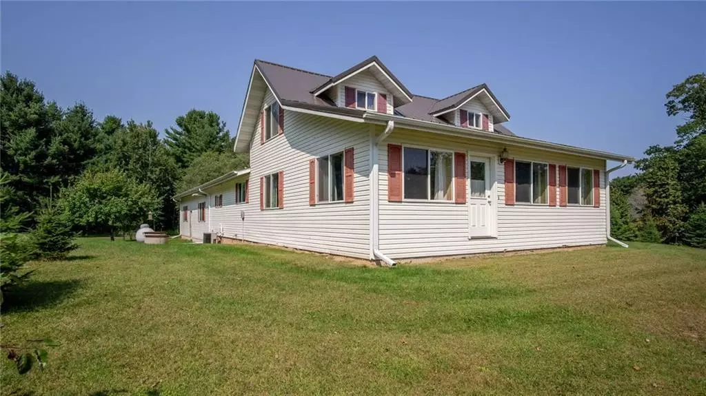 12890 County Highway M, New Auburn, WI 54757