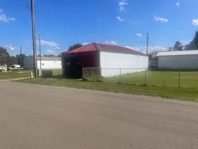 Kenneth, MN 56147,0000 2nd ST