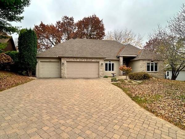 109 Geneva BLVD, Burnsville, MN 55306