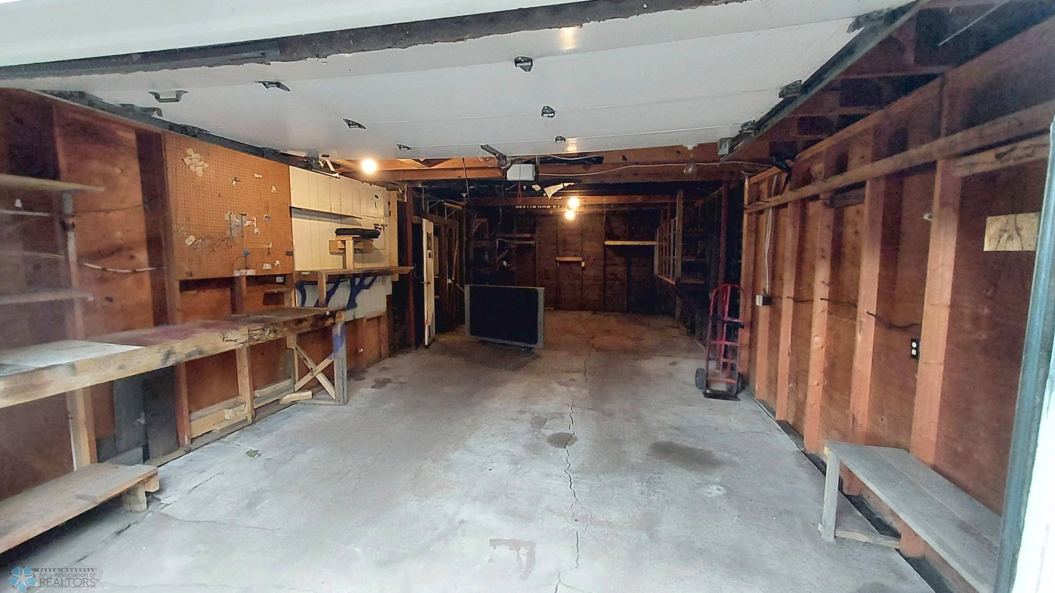 Moorhead, MN 56560,1320 N 6 AVE N