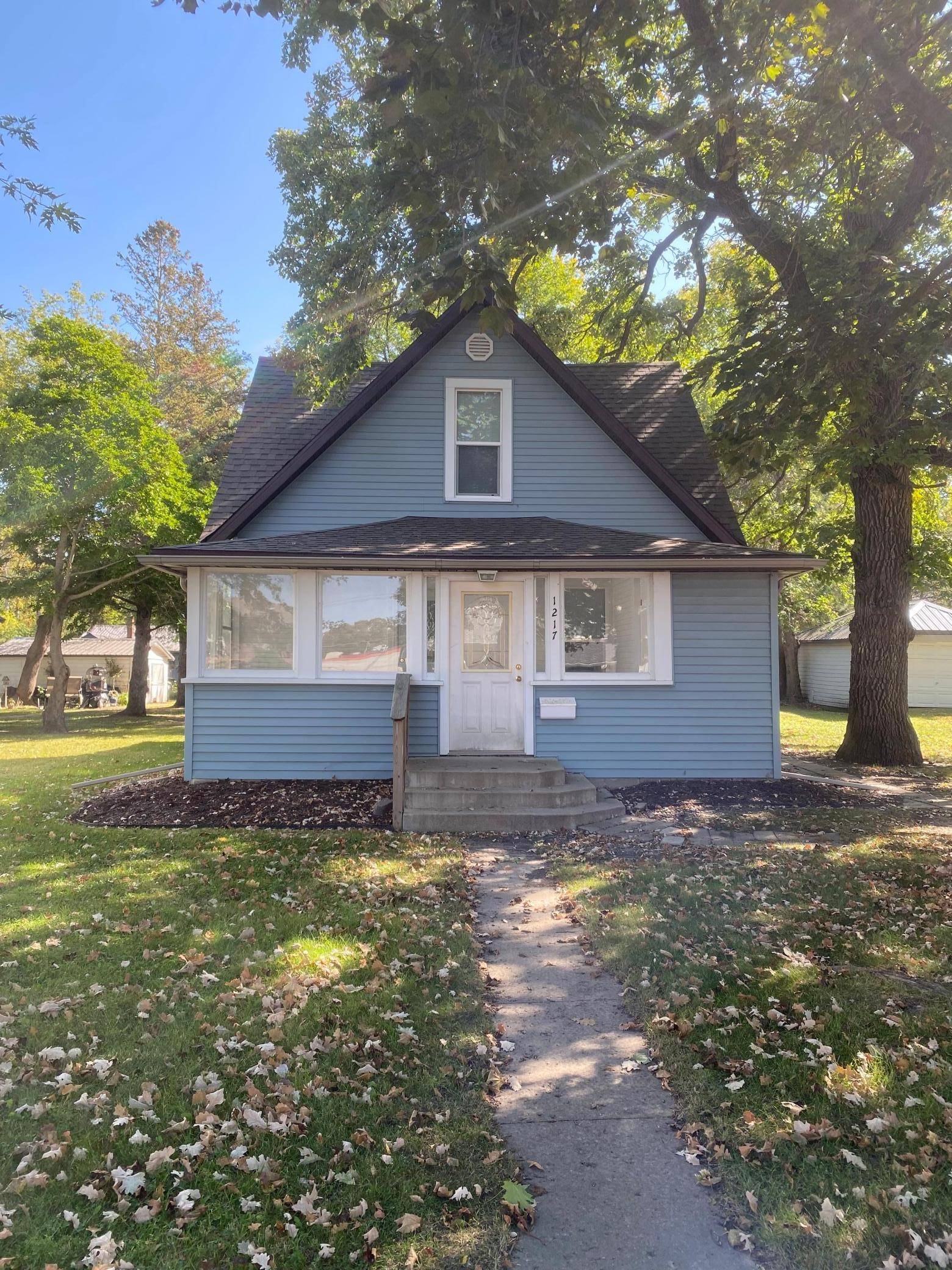 1217 Hawthorne ST, Alexandria, MN 56308