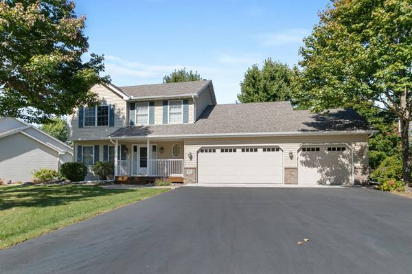 311 Pendryn Hill Curve, Woodbury, MN 55125