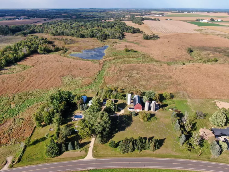 914 County Road H, Star Prairie, WI 54017