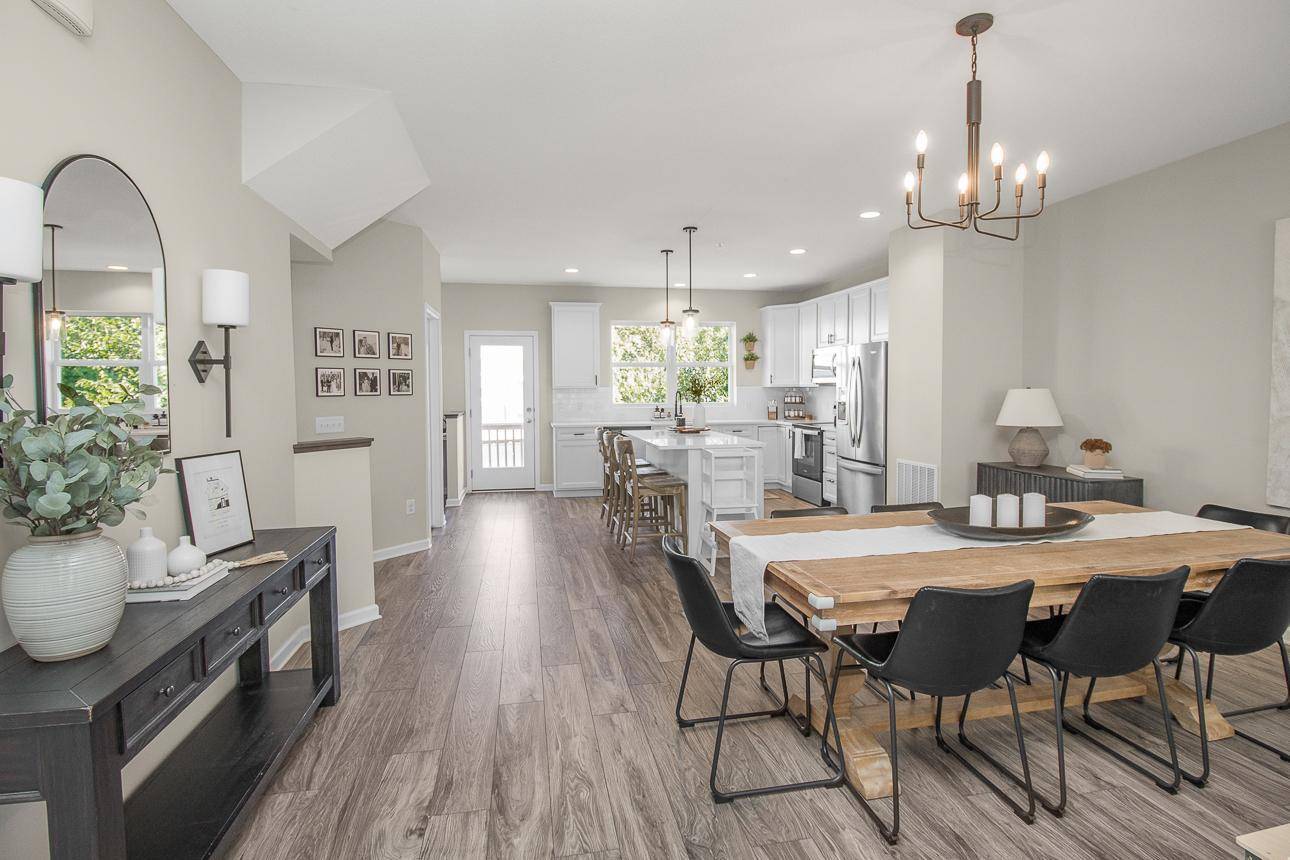 Prior Lake, MN 55372,5242 Hampton ST NE