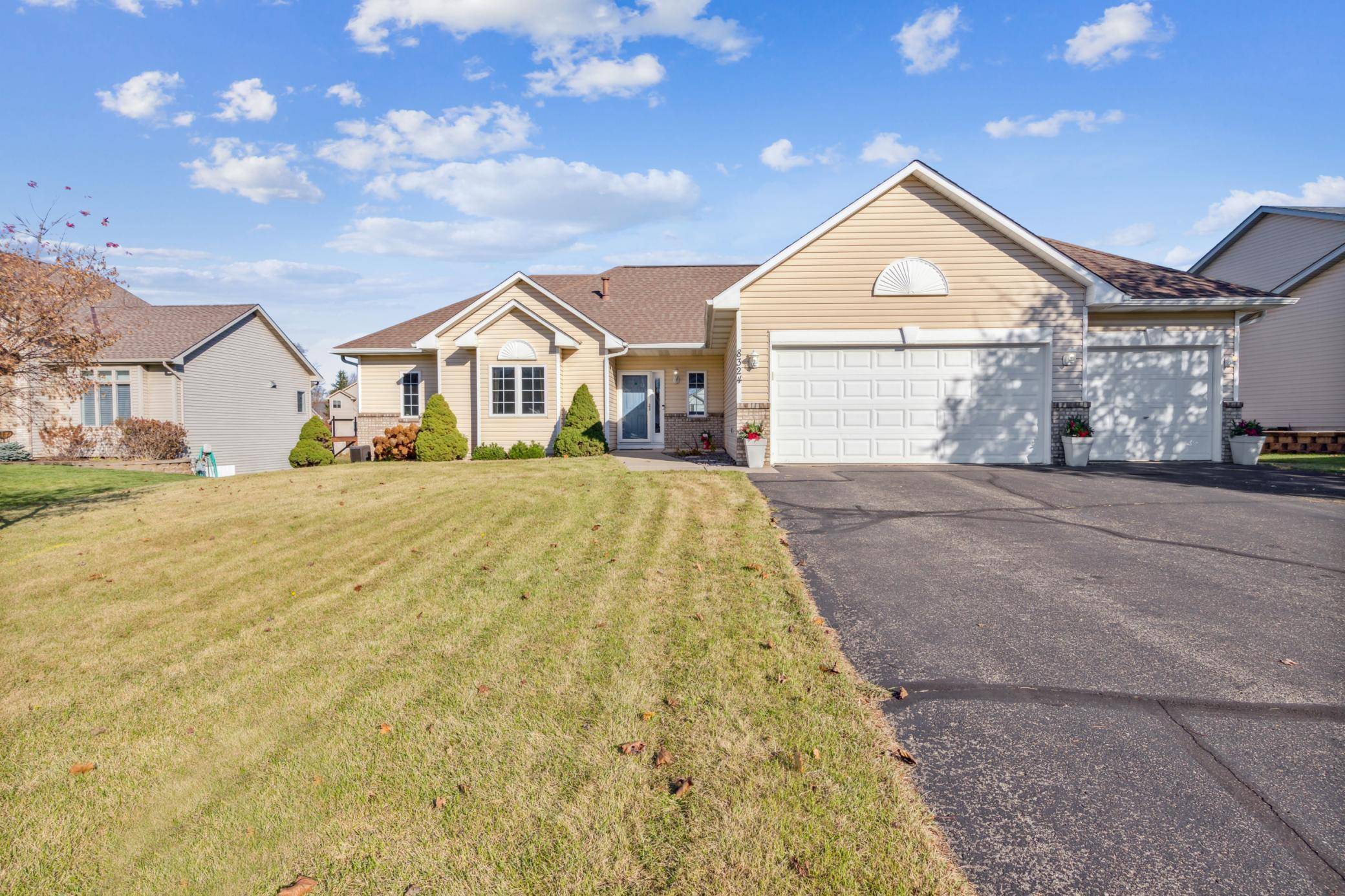 Woodbury, MN 55125,8324 Landon AVE