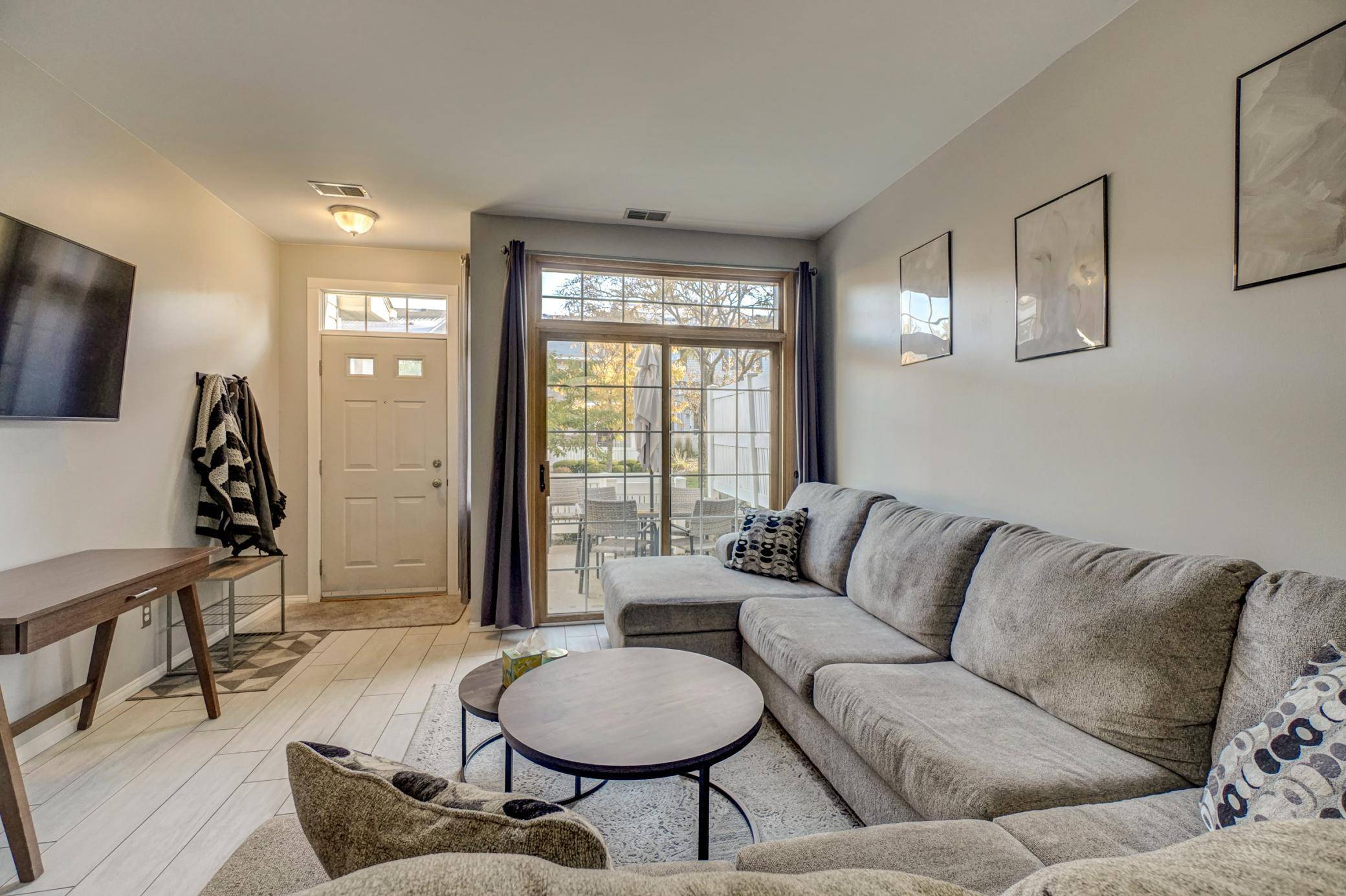 Eagan, MN 55122,3726 Vermilion CT S #511