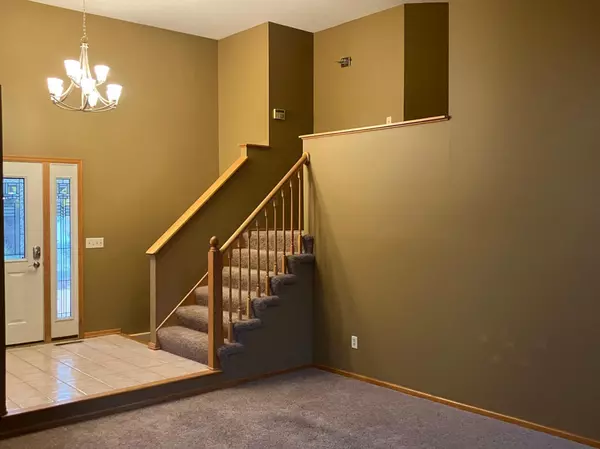 Maple Grove, MN 55369,8550 Rosewood CT