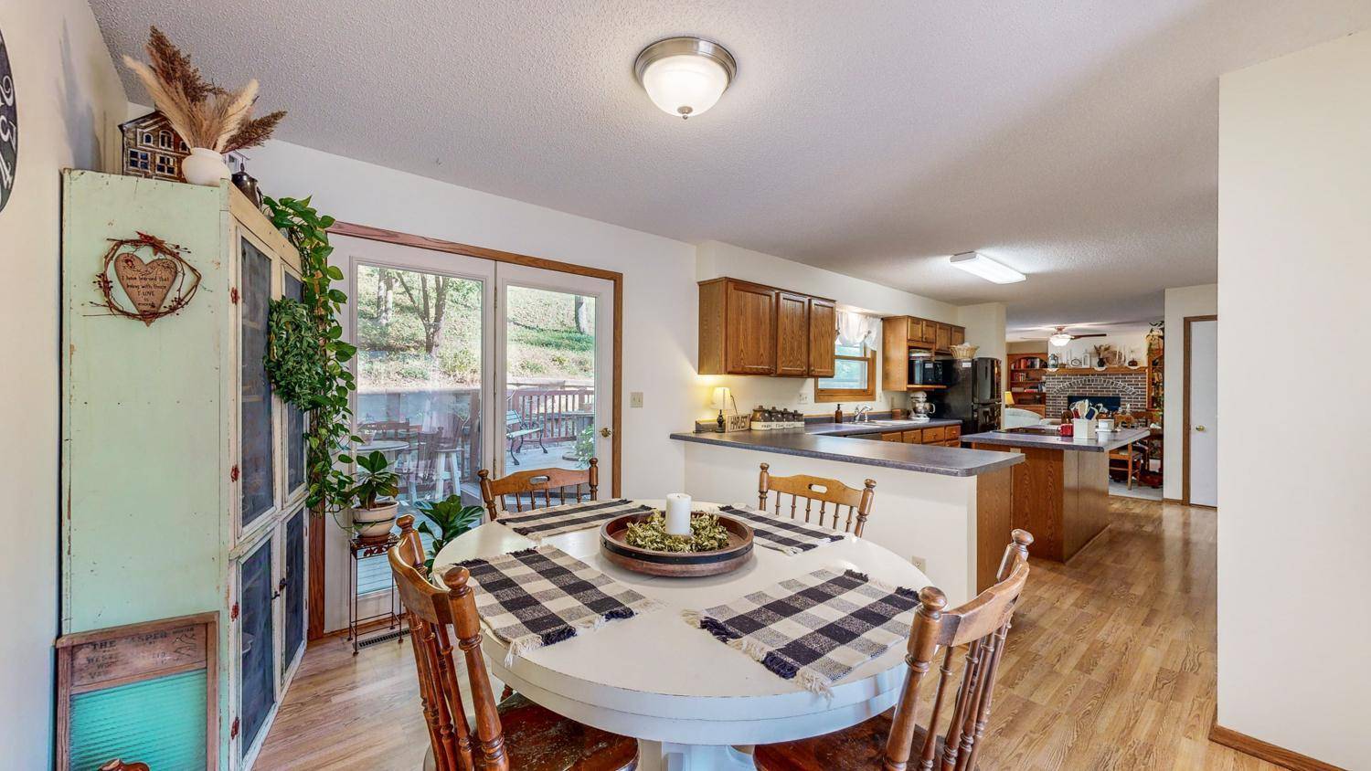 Chatfield, MN 55923,608 Margaret ST NE