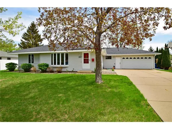 9907 10th AVE S, Bloomington, MN 55420
